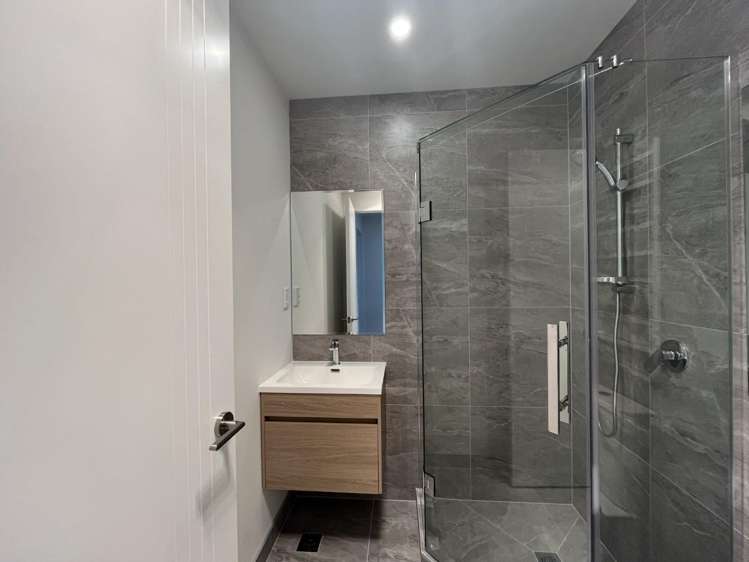 11 Irwin Lane Windsor Park_10