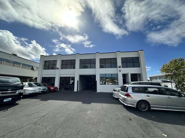 Open Plan Office With Amenities