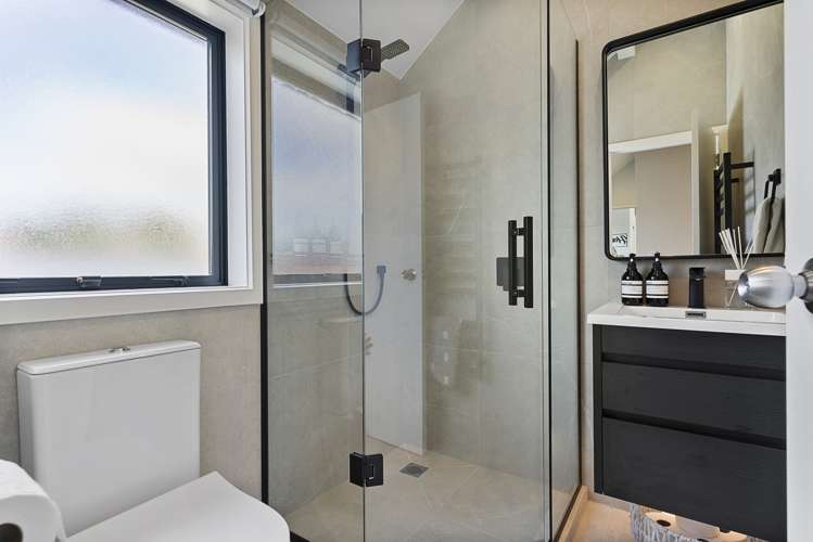 2/1 Aliford Avenue One Tree Hill_14