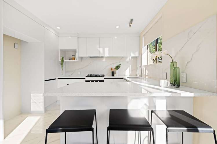 48C Orams Road Hill Park_10