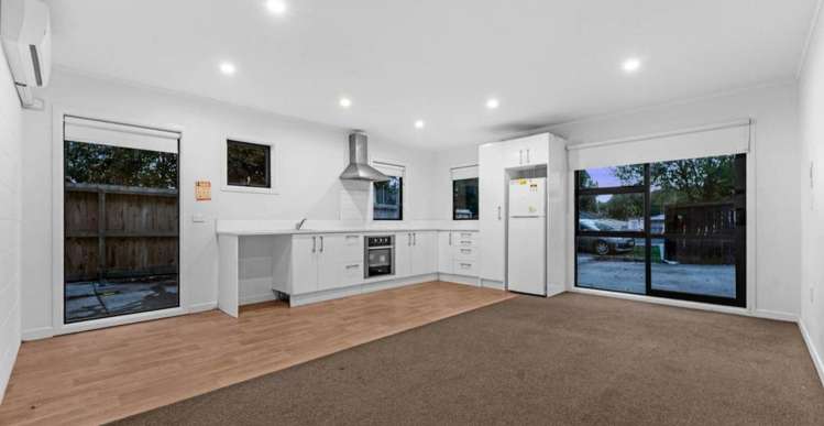 192 Henderson Valley Road Henderson_19