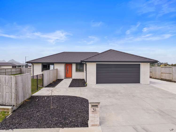 31 Saint Michael Crescent One Tree Point_32