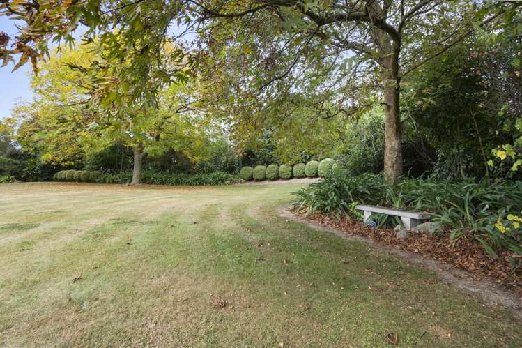 70 Waicola Drive Fitzherbert_41