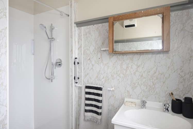 24 Lune Street South Hill_10