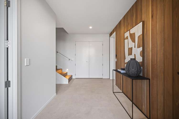 79 Middleton Road Queenstown Hill_24