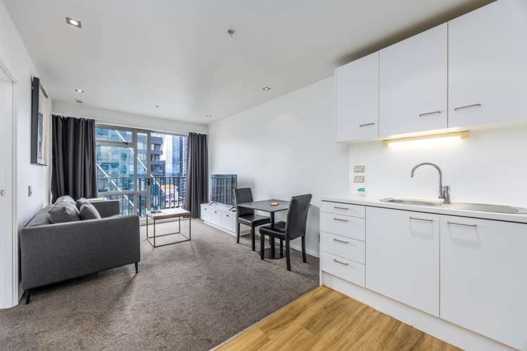 21e/16 Gore Street_3