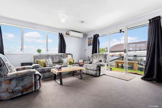 3/24a Waimumu Road Massey_4