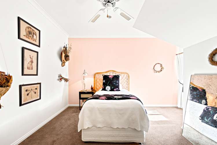 139 Clayden Road Warkworth_11