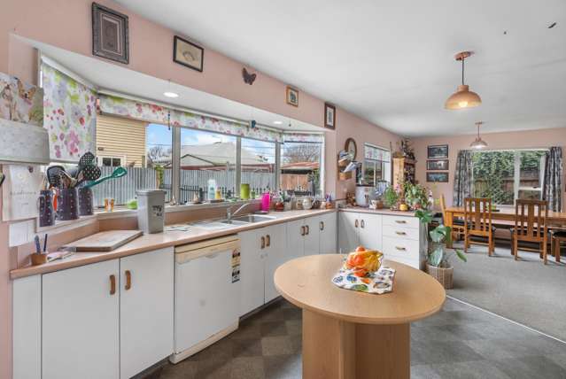 481 Worcester Street Linwood_4