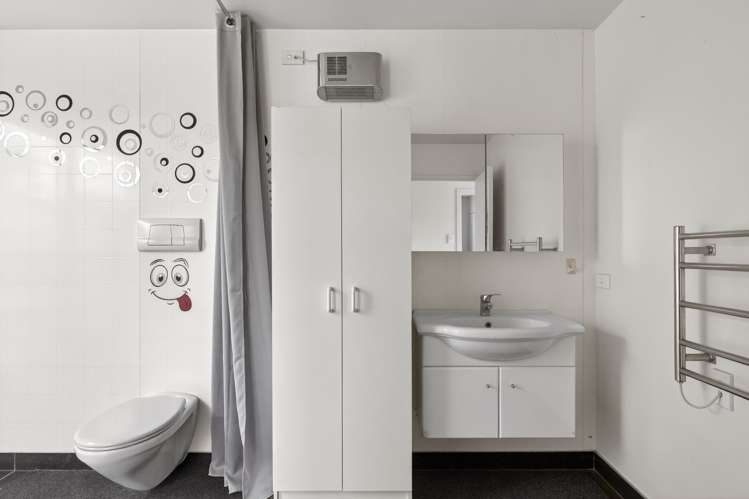 8 Parker Street Elgin_18