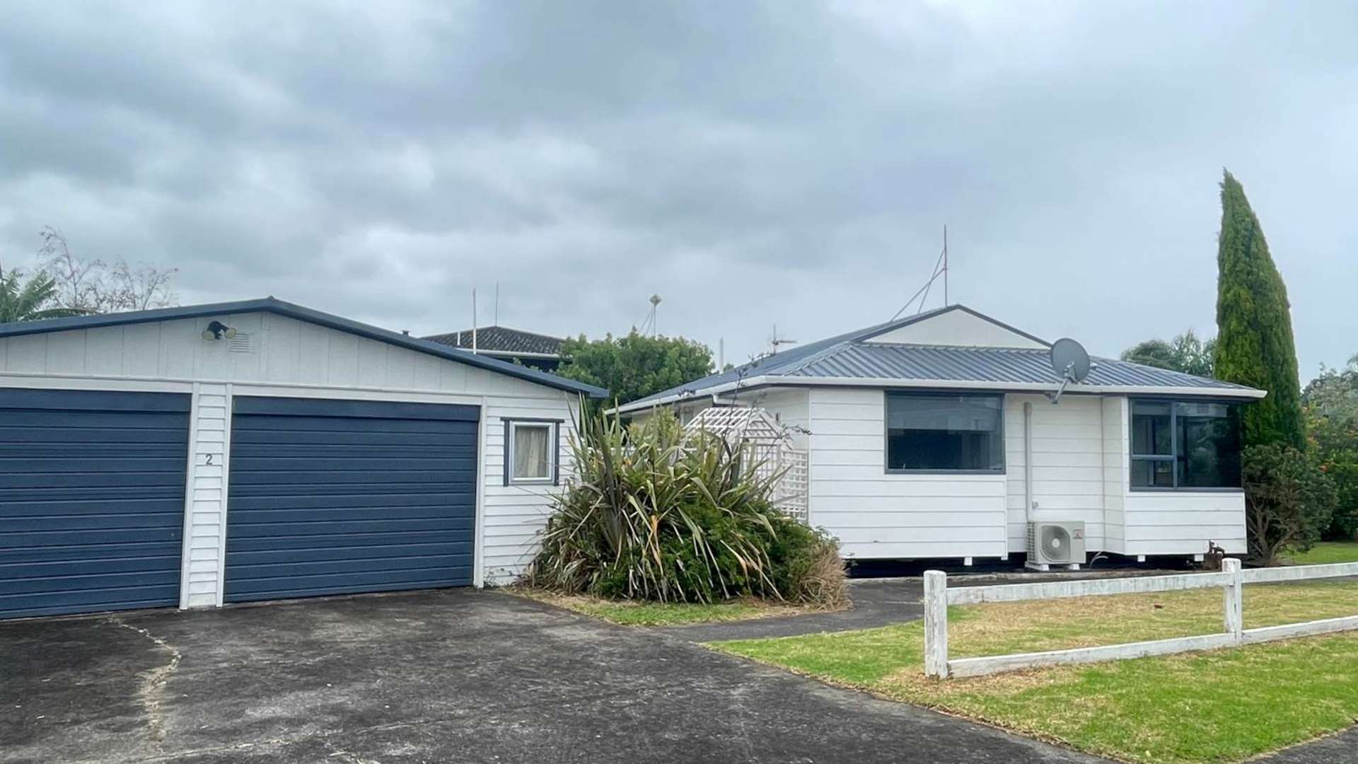 2 Seaway Road Clarks Beach_0