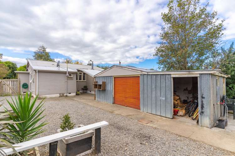 27 Clifton Avenue Carterton_22