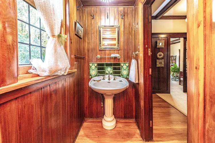 33 Riverbank Road Okoia_17