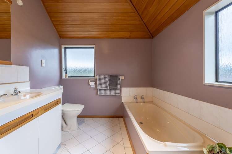 7 Montrose Grove Churton Park_28