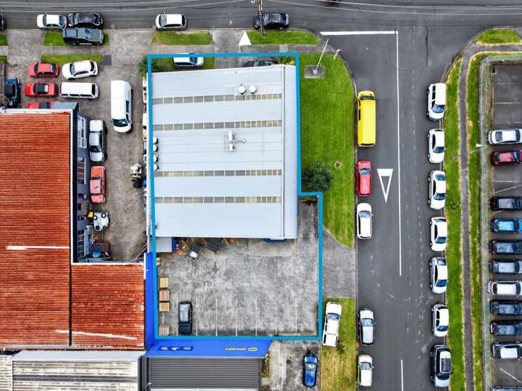 2 Crum Avenue New Lynn_6