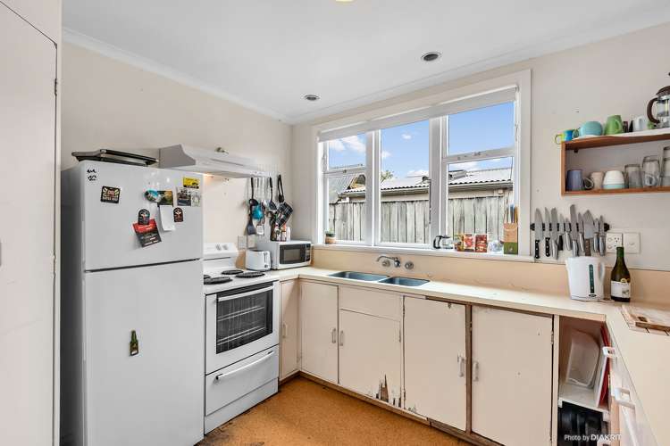 9 Te Wharepouri Street Berhampore_7