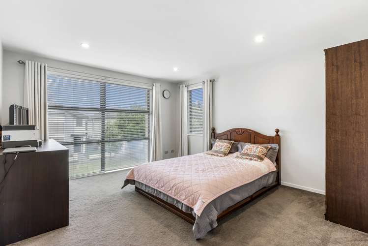 19 Phar Lap Crescent Takanini_13