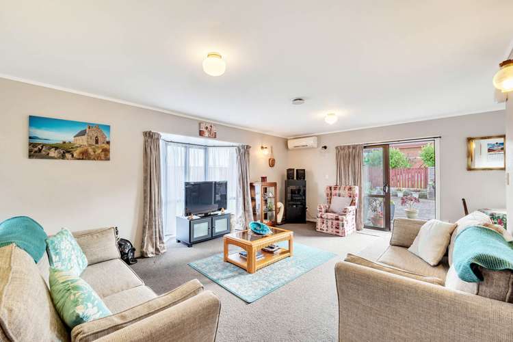 2/4 Spring Grove Henderson_5