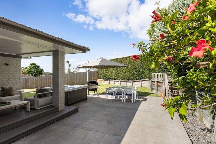 14 Hamish Place Sunnyhills_16