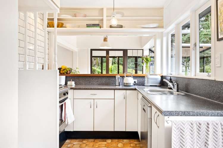 23 Rimutaka Place Titirangi_5