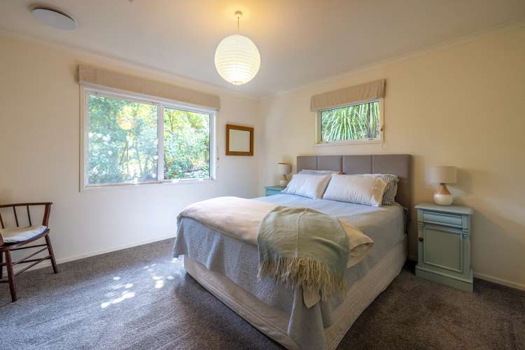 47 Whakarite Road Ostend_13