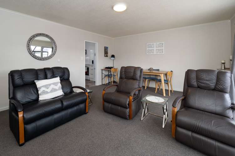 2/138 Grove Street Tinwald_5