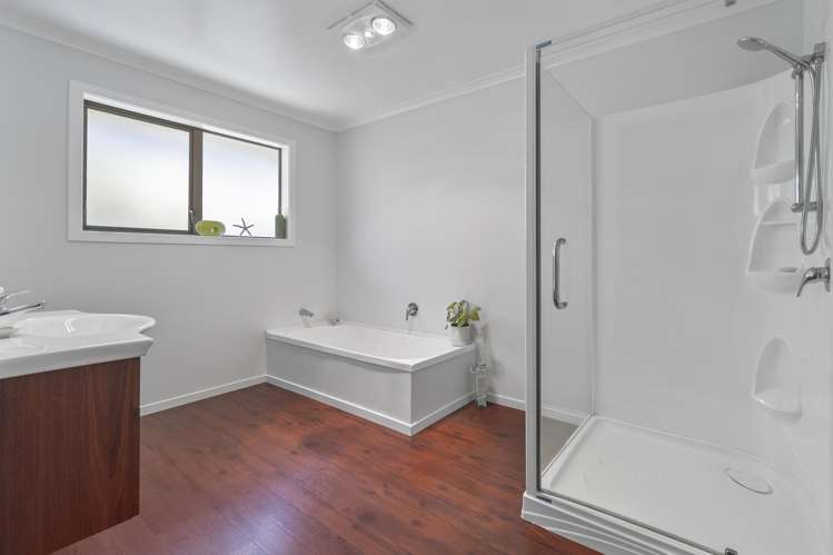 3 Gowan Close Shiel Hill_28