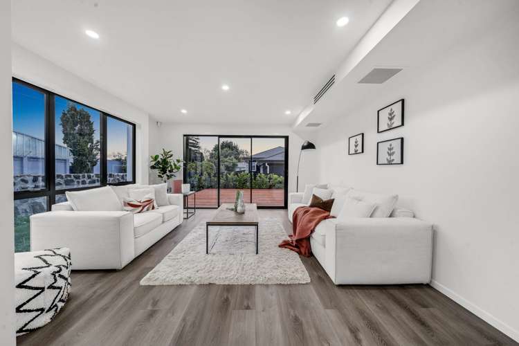 8 Selcourt Road Mt Albert_12