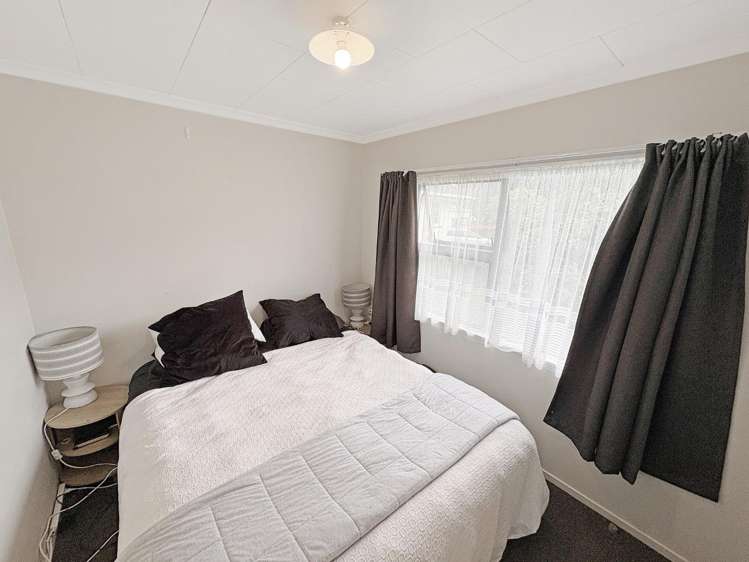 15a Hewitts Road 10926_3