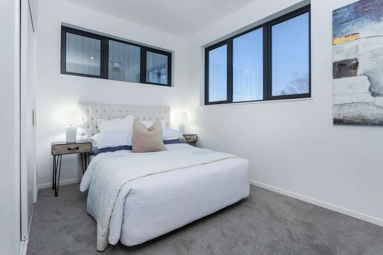 81A Ayton Drive Totara Vale_9