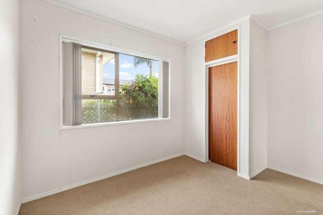 2/98 Harris Street Pukekohe_4