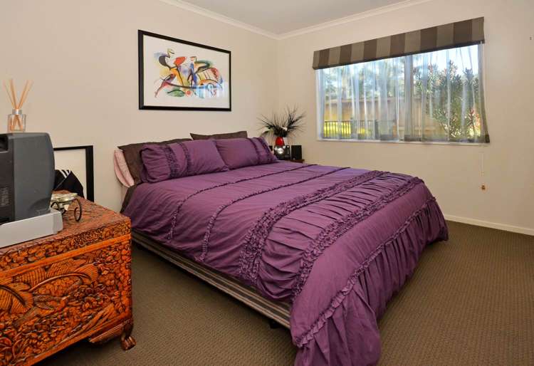 38 Belfry Place Wattle Downs_11