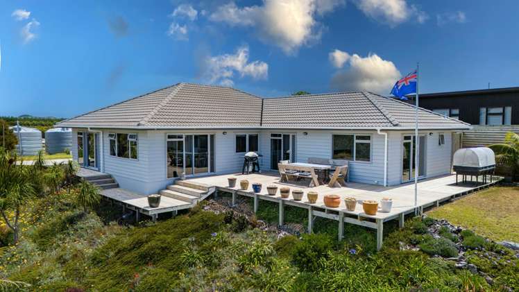 8 Harrys Lane Pukenui_1