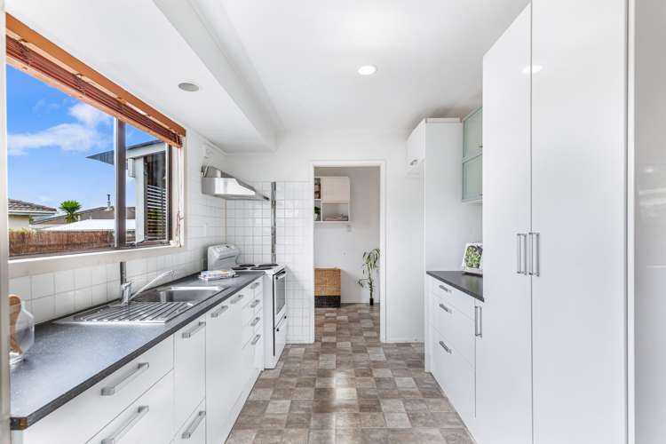 1/16 Glenhaven Place Te Atatu Peninsula_5