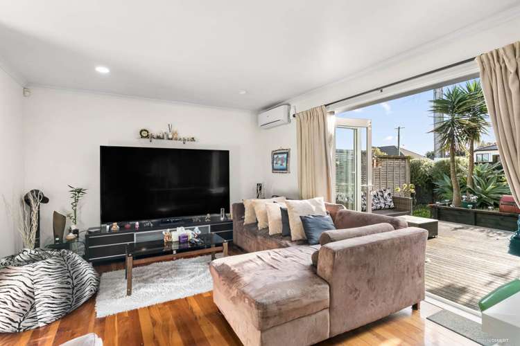 48 Commissariat Road Mount Wellington_1