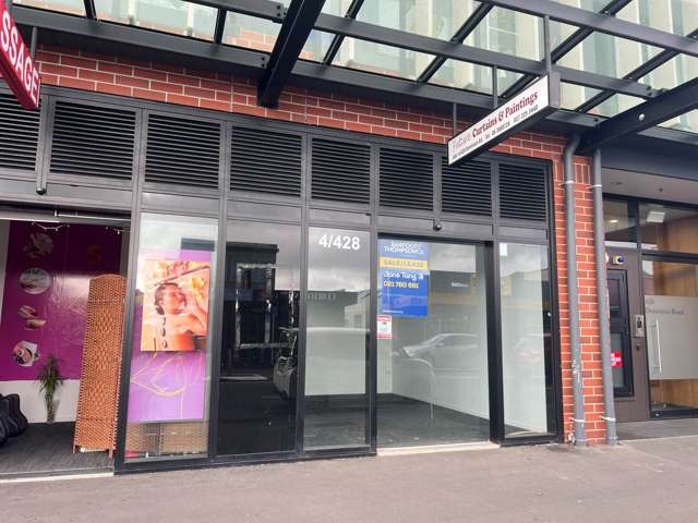 PRIME RETAIL OPPORTUNITY ON DOMINION ROAD