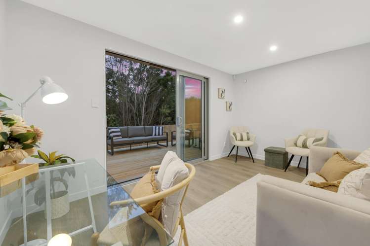 18 Castlebane Drive Flat Bush_15