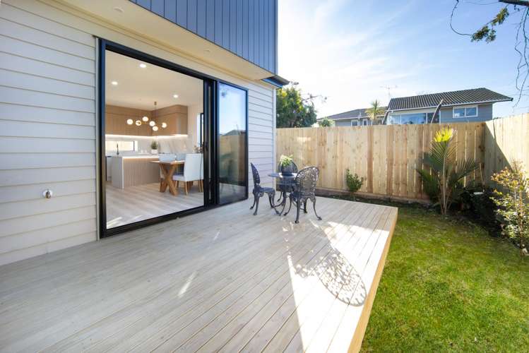 12 Karo Place Glendene_13