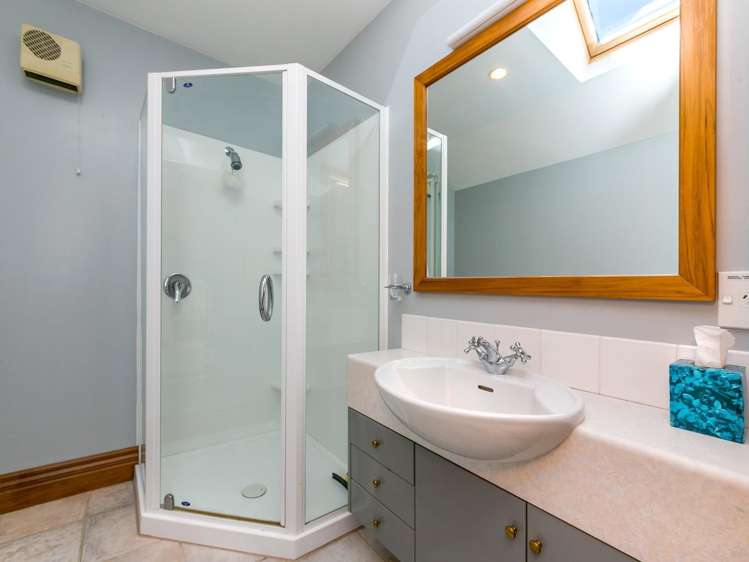 35 Pine Hill Rise Fairhall_11