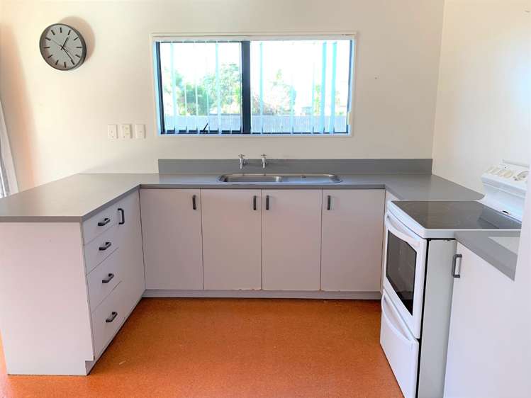 2A Goodwin Parade 1117_5