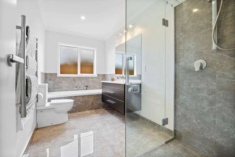 2 Fred White Drive Kumeu_29