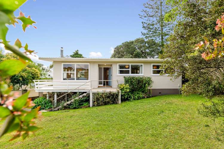 8A Malam Street Glen Eden_17