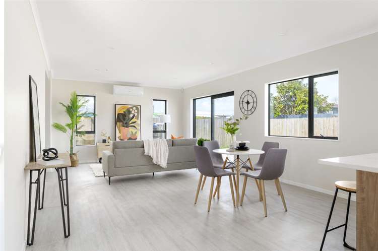 2/137 Avalon Drive Nawton_16