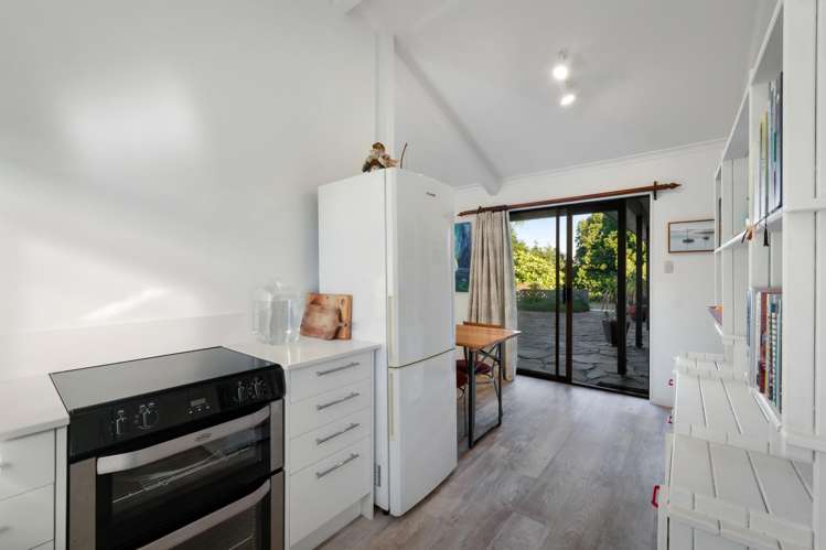 1 Koutunui Road Athenree_10
