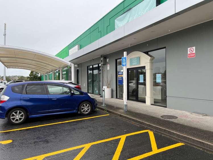 Unit 4/112 Whitford Road_0
