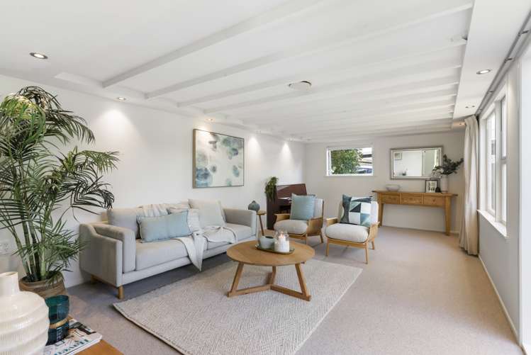 8 Shanaway Rise Hillcrest_10