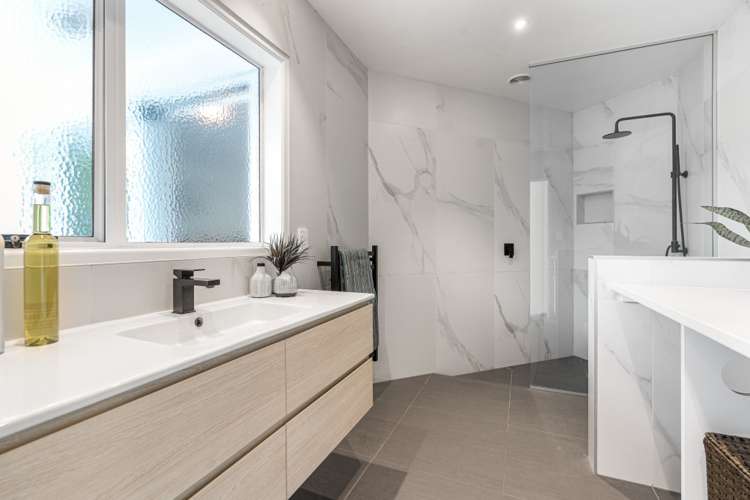 114 Eversleigh Road Belmont_14