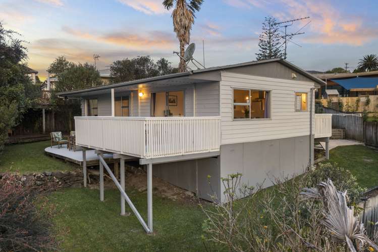 15b Aeroview Drive Beach Haven_14