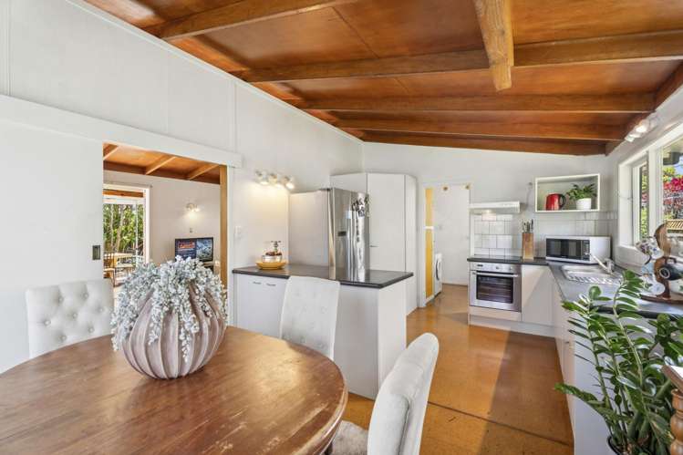 54 Taylor Road Mangere Bridge_6