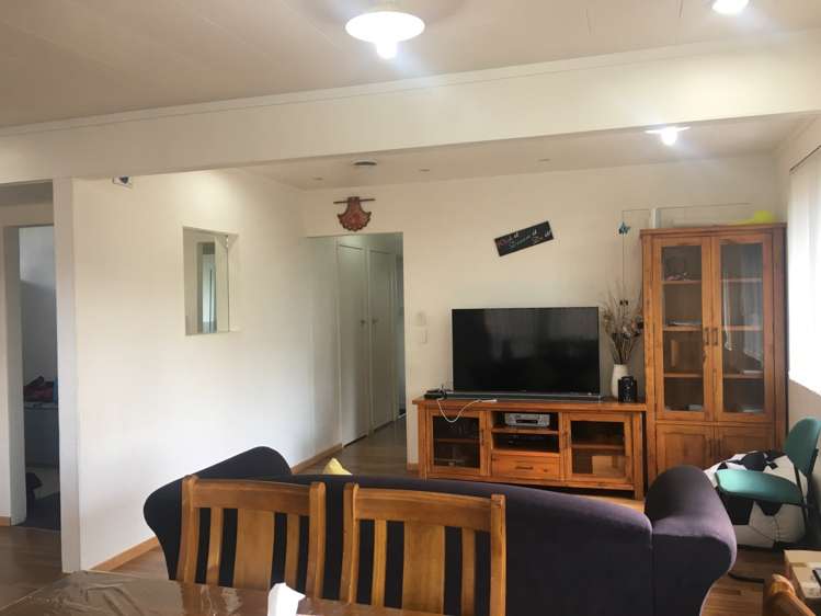 327 Pakuranga Road Pakuranga Heights_12